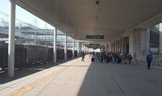 乌鲁木齐火车站图片 乌鲁木齐火车站图片